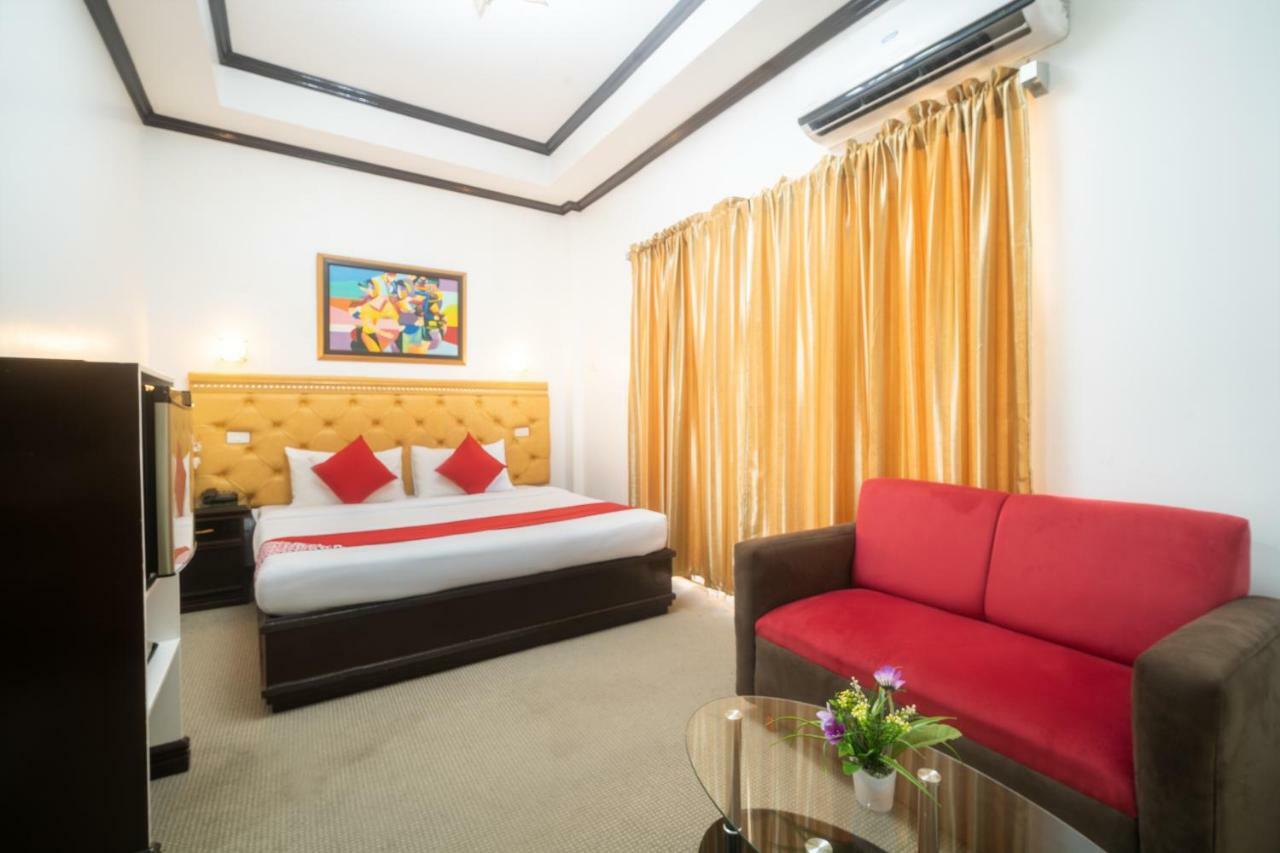 Oyo 197 Sunny Point Hotel Davao Екстер'єр фото