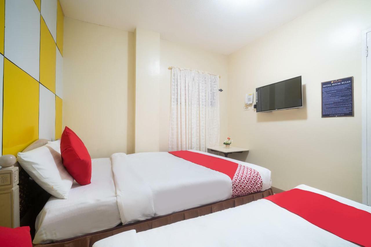 Oyo 197 Sunny Point Hotel Davao Екстер'єр фото