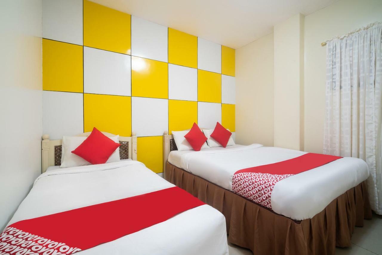 Oyo 197 Sunny Point Hotel Davao Екстер'єр фото